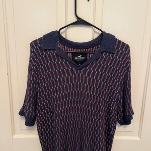 Hollister Men’s Navy and Red Button Down Shirt